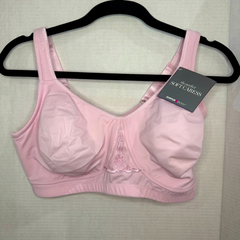 NWT Avenue brand bra size 42DDD